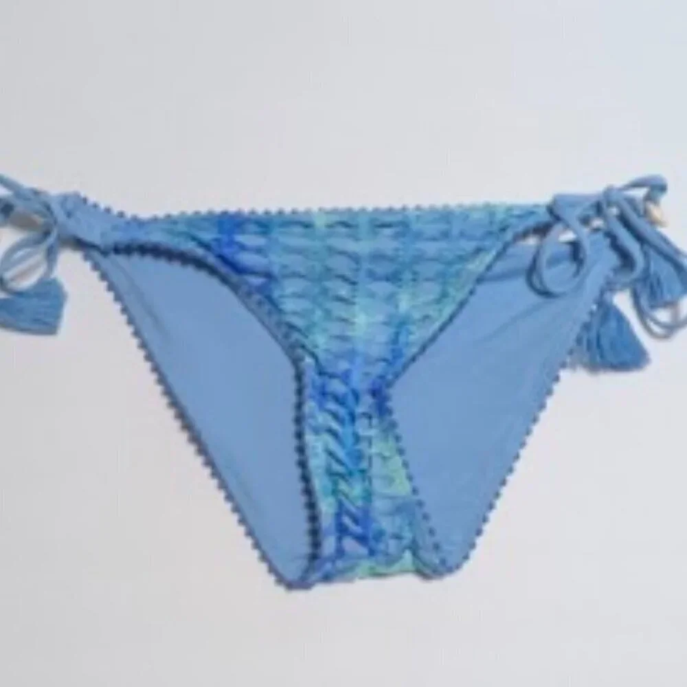 Isabella Rose Women’s Size Large Crochet Bikini Bottoms Blue Side Tie-NWOT - Picture 9 of 10